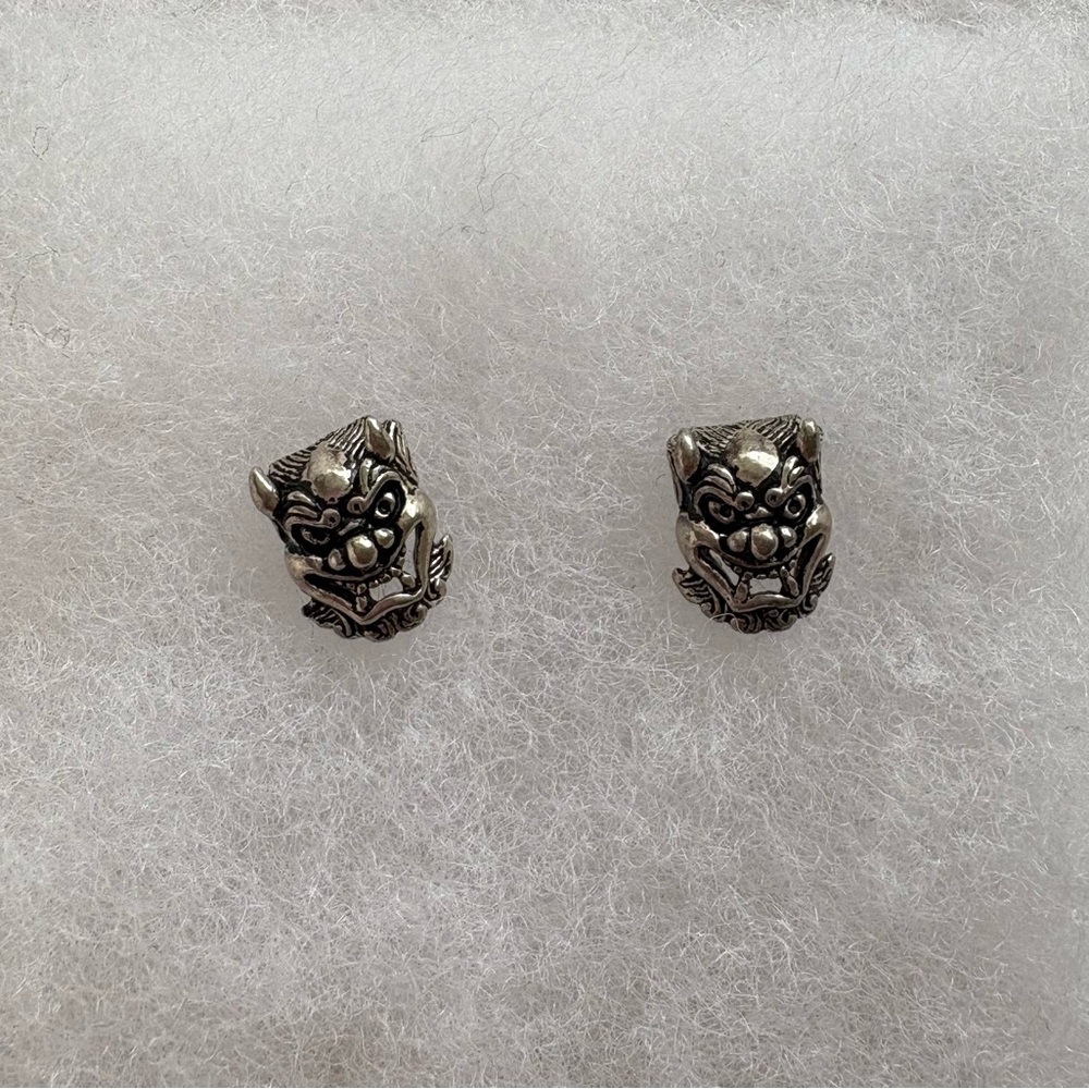 Sterling Silver Lion Head Stud Earrings 925 Men Women Unisex Asian Icon